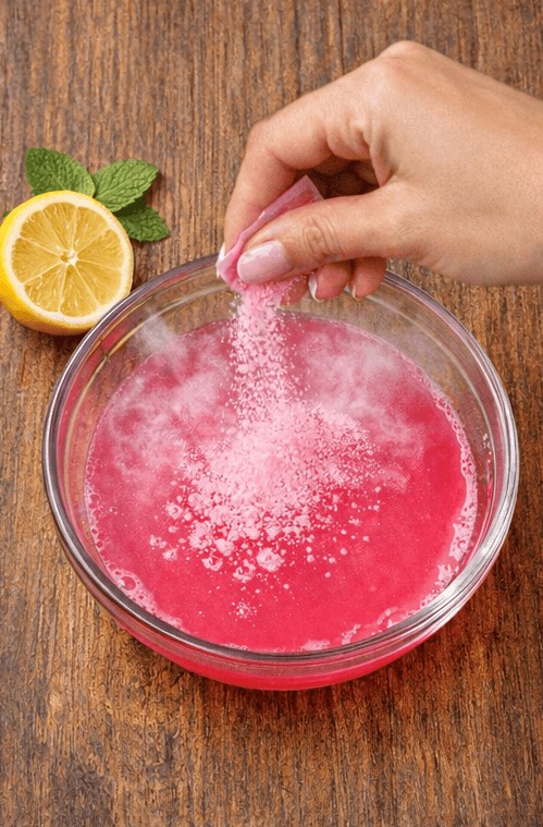 Preparing pink gelatin